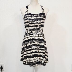 JESSICA Simpson Tribal Cut Out Dress Size 1/2